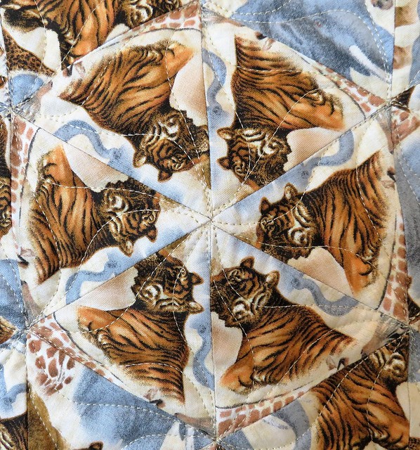 0438748520890_c681eb979c_z